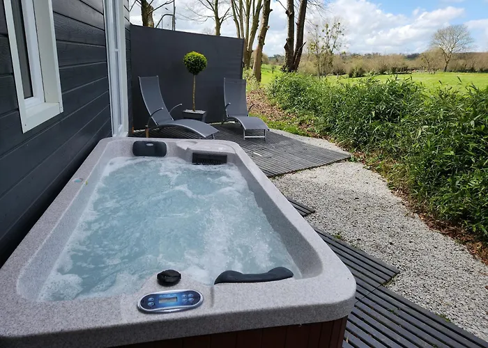 Le Cocon D'amour  Tiny-house Avec Jaccuzi Privé Сasa de vacaciones